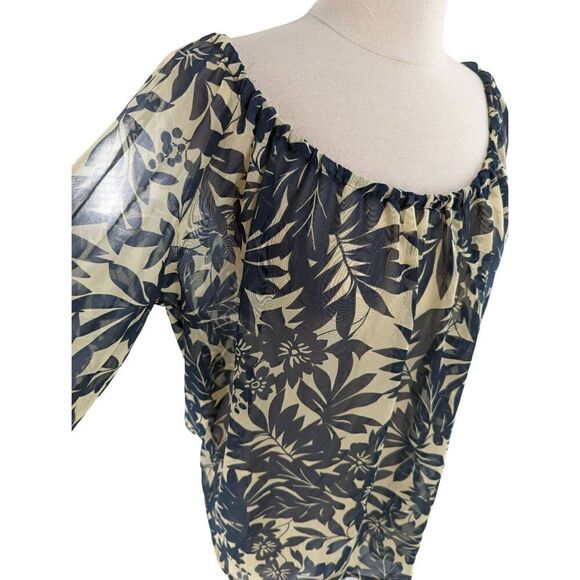 Pleione Women's Printed Semi-Transparent Dolman Sleeves Blouse Size Large - Picture 6 of 14